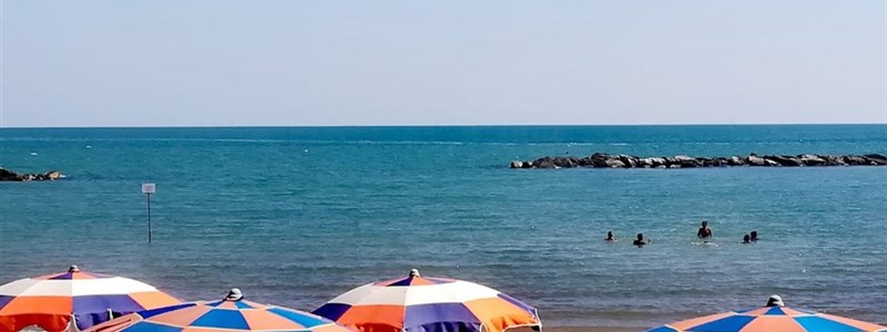 4703_spiagga_martinsicuro_agenziapetra_31