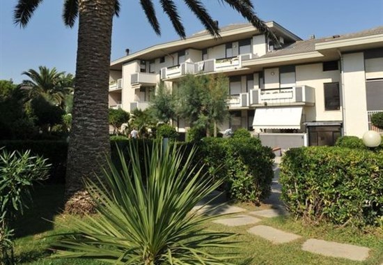 RESIDENCE GREEN MARINE - Palmová riviéra - Silvi Marina