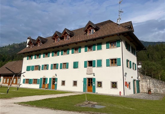 HOTEL APLIS - 
