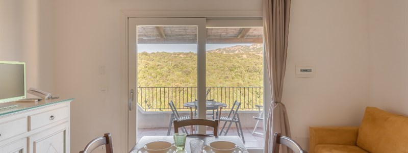 51-monolocale-2-persone-residence-ea-bianca-241108-46954861-2