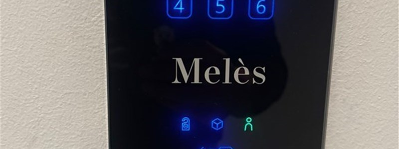 Melés 11