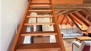 Quadrilo 6 MANSARDA - schodiiště na galerii | APARTMANOVÝ DŮM GAIA