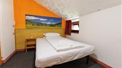 HOTEL TEOLA