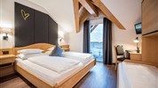 HOTEL VITAURINA ROYAL