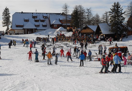 HOTEL KRVAVEC - Slovinsko