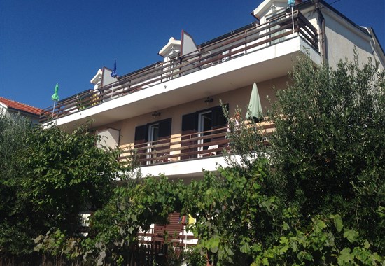 POKOJE S POLOPENZÍ VODICE - Severní Dalmácie - Vodice