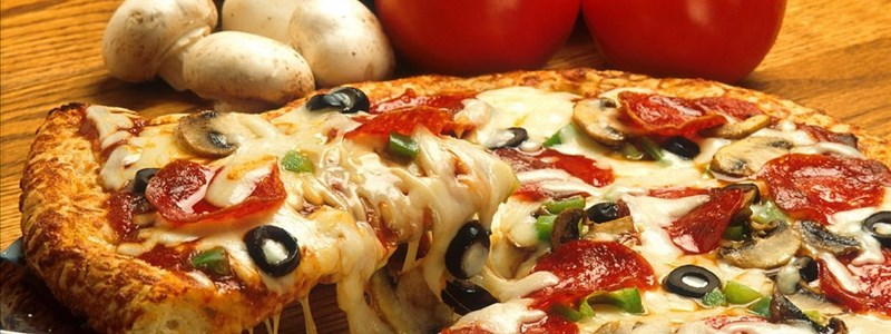 pizza-386717_1920